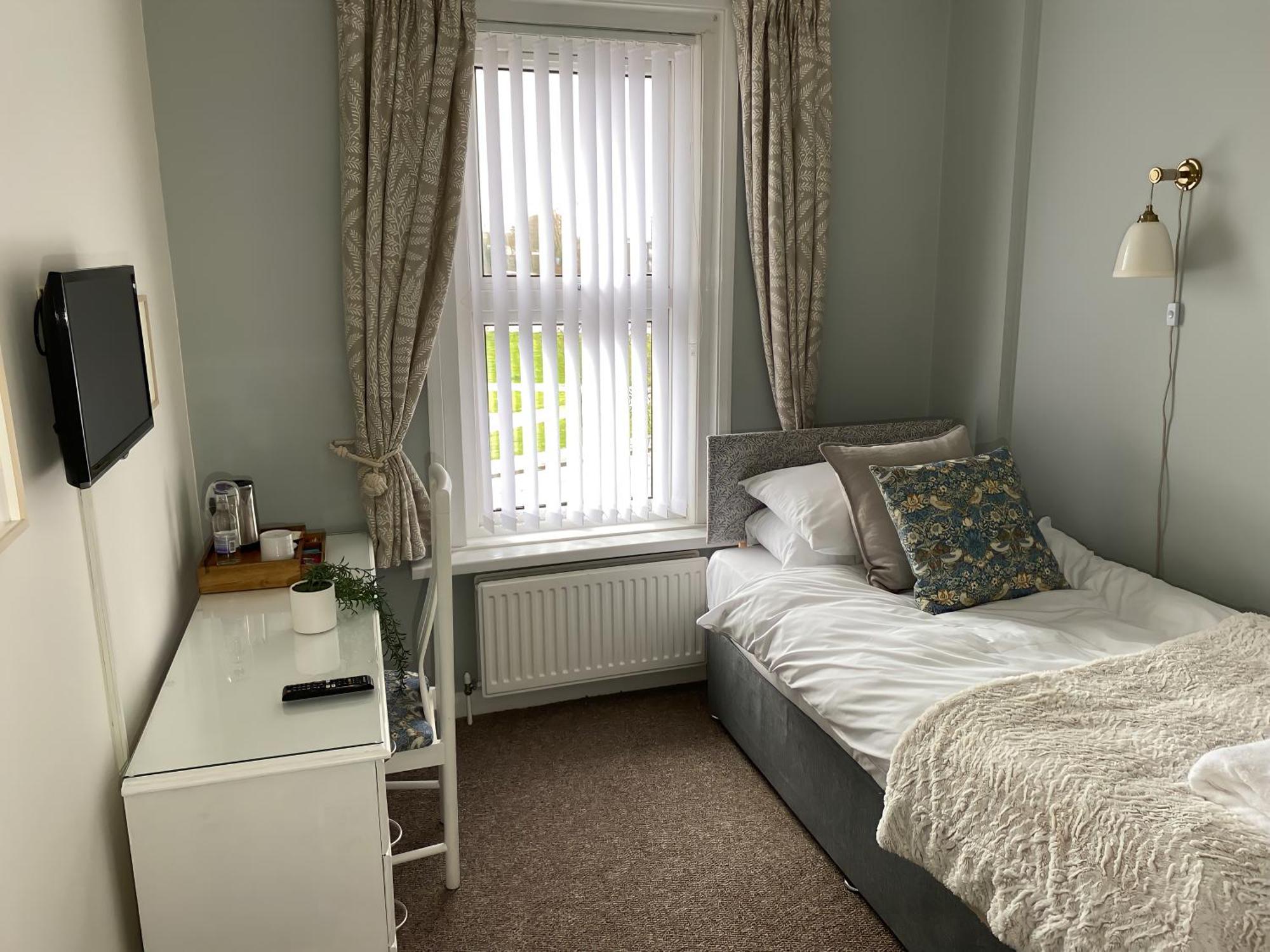 فندق Poole Park House المظهر الخارجي الصورة