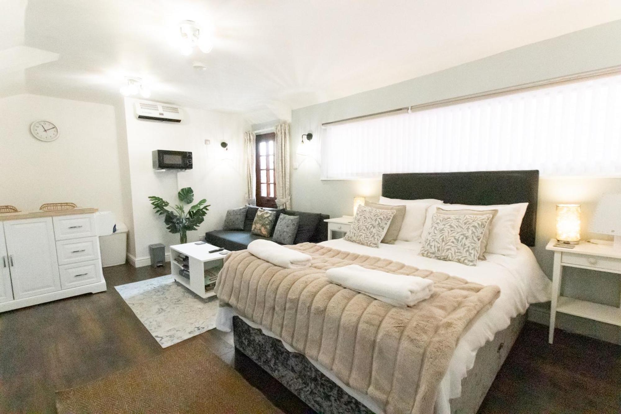 فندق Poole Park House المظهر الخارجي الصورة